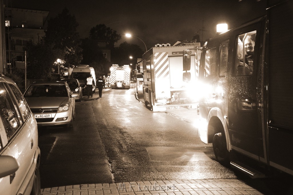 Feuer 2 Tiefgarage Koeln Hoehenhaus Ilfelder Weg P64.JPG - Miklos Laubert